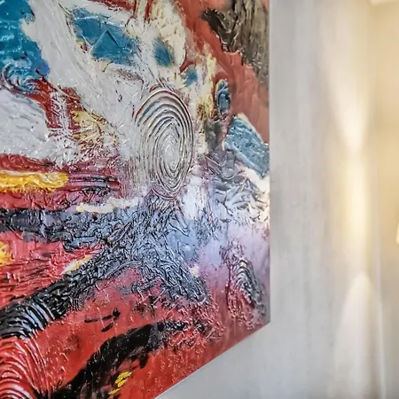 R & T Center - Parking Apartment