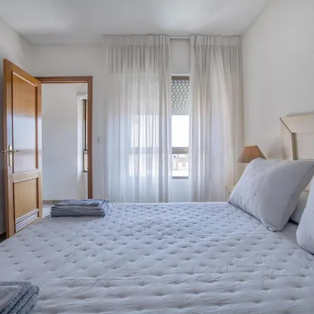 R & T Center - Parking Apartment