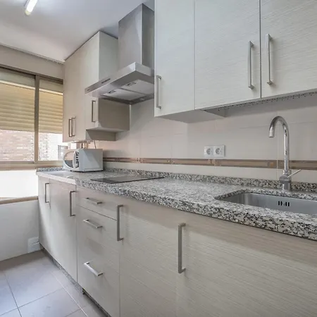 R & T Center - Parking Apartment