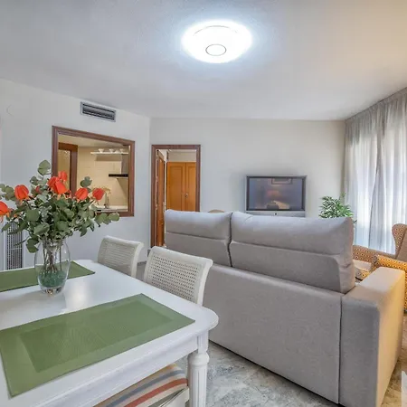 Апартаменты R & T Center - Parking