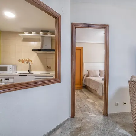 Apartment R & T Center - Parking