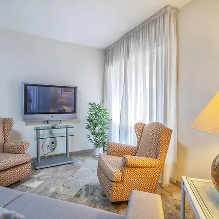 R & T Center - Parking Apartment