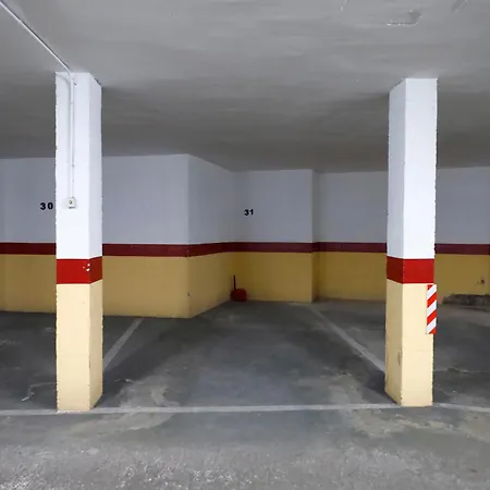 R & T Center - Parking Appartement *