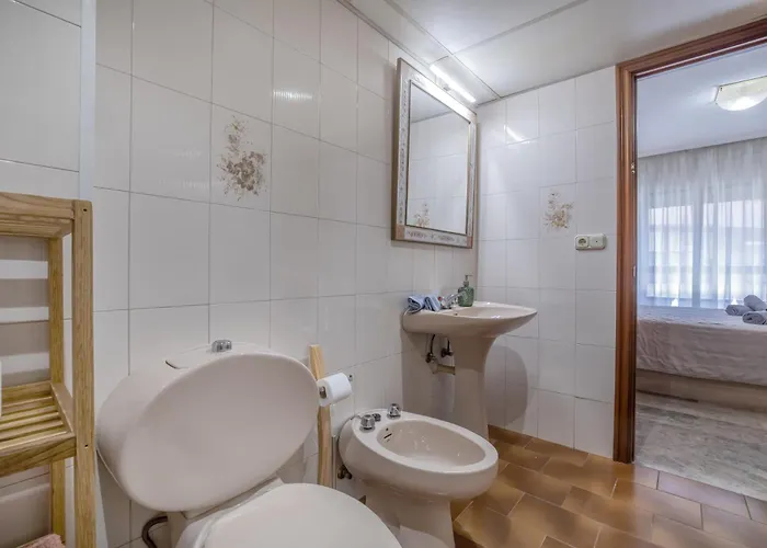 R & T Center - Parking *